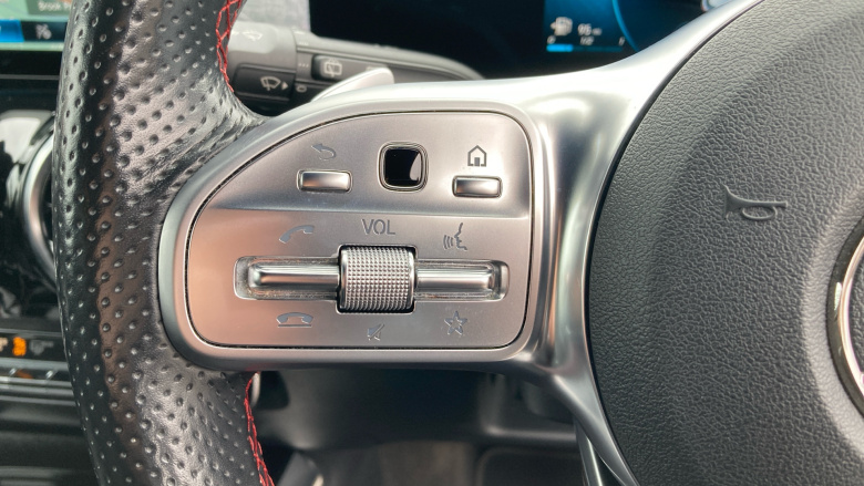 Mercedes-Benz GLA 200d AMG Line Executive 5dr Auto Diesel Hatchback